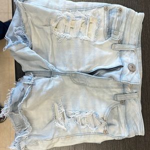 AE light wash size 00 Jean shorts